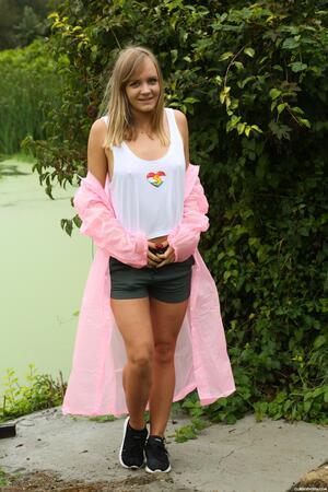 Original 2667 px/ 4000 px