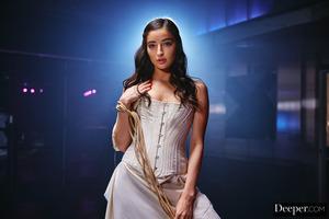 Original 2999 px/ 2000 px