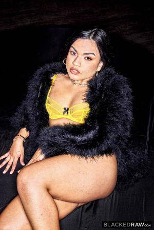 Original 2000 px/ 2999 px