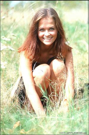 Original 677 px/ 1024 px