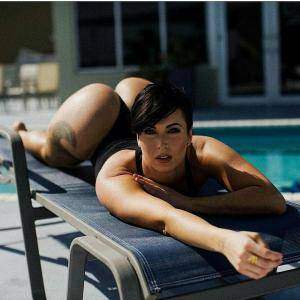 Original 1080 px/ 1080 px