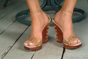 Original 900 px/ 601 px