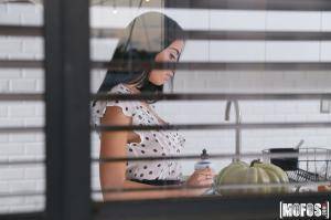 #Mofos Victoria June - Thanksgiving Voyeur