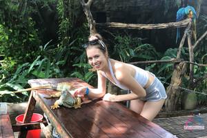 Original 3000 px/ 2000 px