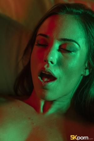 Original 1910 px/ 2864 px