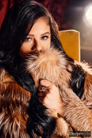 Original 2000 px/ 2999 px