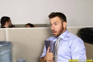 Original 3840 px/ 2560 px