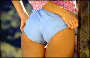 Original 742 px/ 485 px