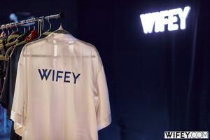 Original 2999 px/ 2000 px