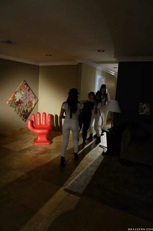 Original 1600 px/ 2404 px