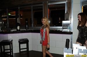 Original 900 px/ 597 px