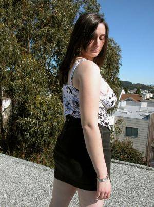 Original 734 px/ 990 px