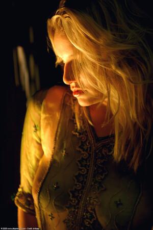 Original 1021 px/ 1536 px