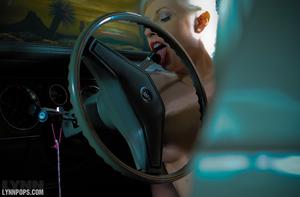 Original 1000 px/ 656 px