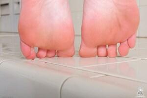 Original 1600 px/ 1065 px