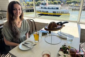 Original 3000 px/ 2000 px