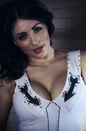 Original 680 px/ 1024 px