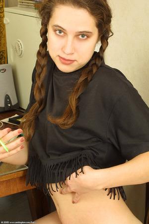 Original 682 px/ 1024 px