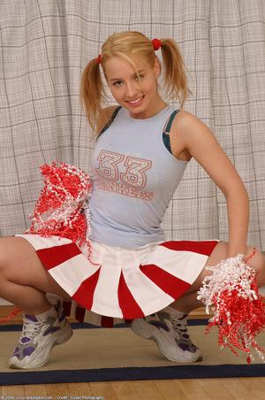 Original 679 px/ 1024 px