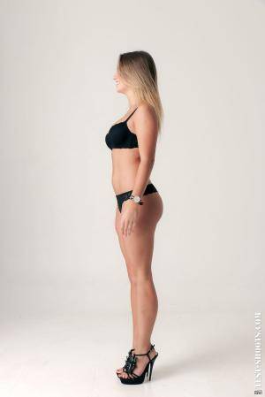 Original 854 px/ 1280 px