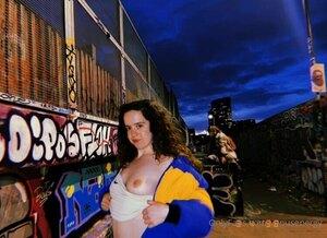 Original 750 px/ 546 px