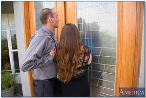 Original 850 px/ 572 px