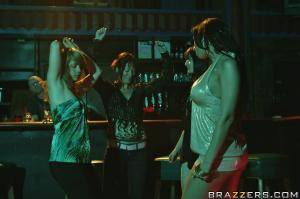 Original 900 px/ 599 px