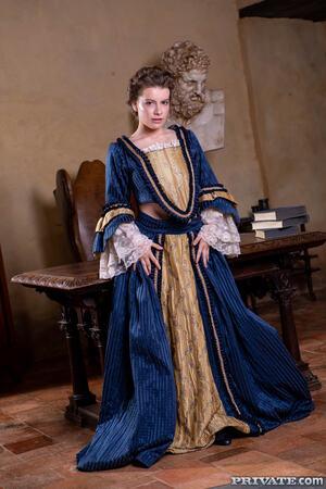 Original 1067 px/ 1600 px