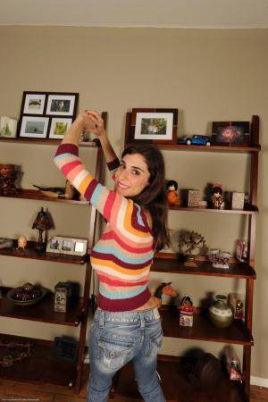 Original 682 px/ 1024 px