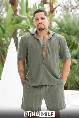 Original 2565 px/ 3840 px