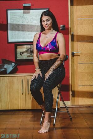 #SkinTightGlamour Roxy Mendez Set