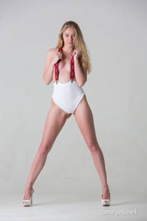 Original 3840 px/ 5760 px