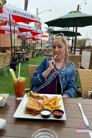 Original 2000 px/ 3000 px