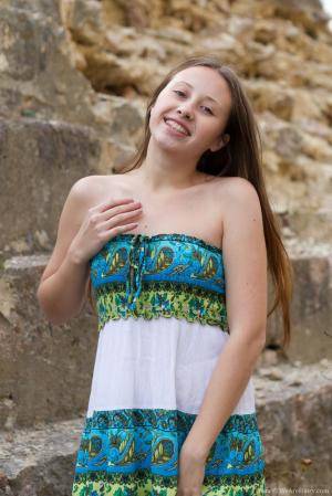 Original 854 px/ 1280 px