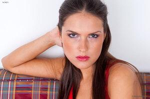 Original 3000 px/ 1993 px