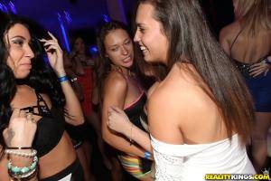 Original 3840 px/ 2560 px