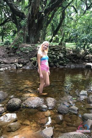 Original 2000 px/ 3000 px