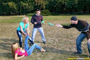 Original 900 px/ 600 px