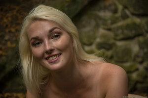 Original 2700 px/ 1800 px