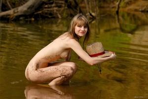 Original 3000 px/ 2008 px