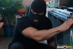 Original 2000 px/ 1333 px