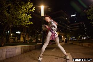 Original 2999 px/ 2000 px