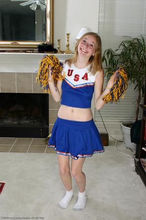 Original 680 px/ 1024 px