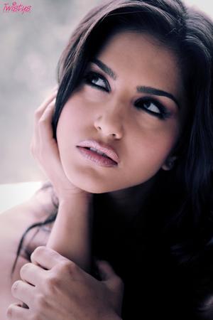 Original 1067 px/ 1600 px