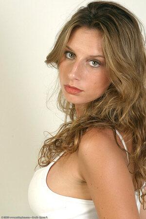 Original 682 px/ 1024 px