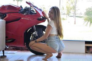 Original 1280 px/ 852 px