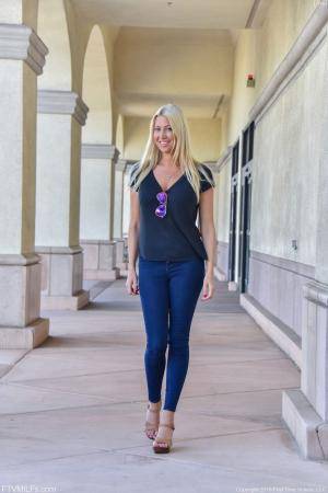 Original 852 px/ 1280 px