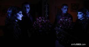 Original 4096 px/ 2160 px