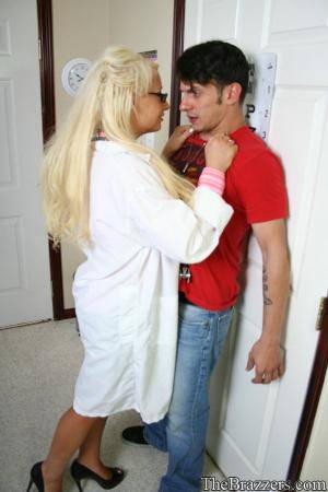 Original 600 px/ 900 px