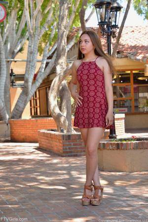 Original 852 px/ 1280 px